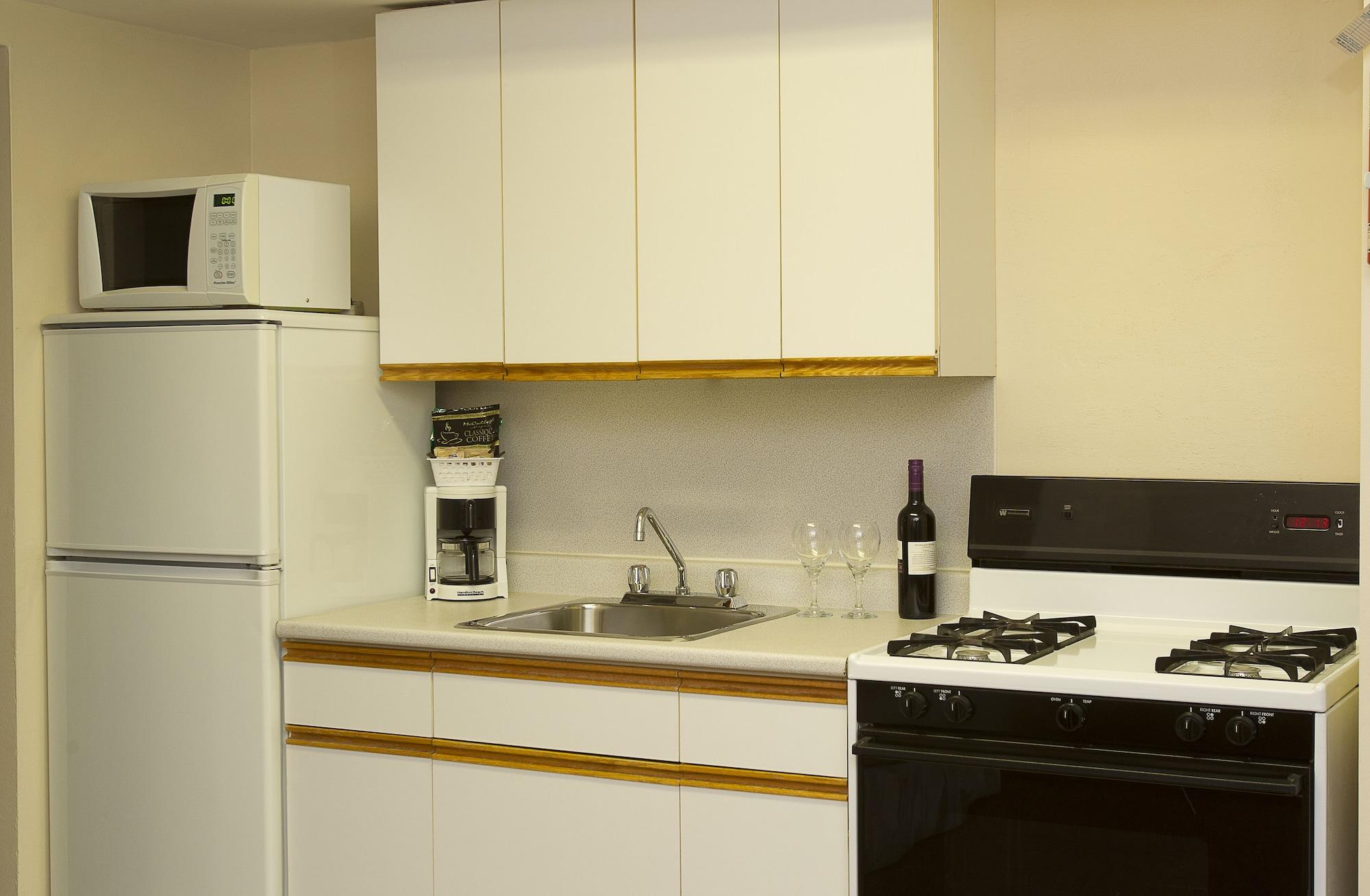 Scott'S Inn & Suites Kamloops Extérieur photo