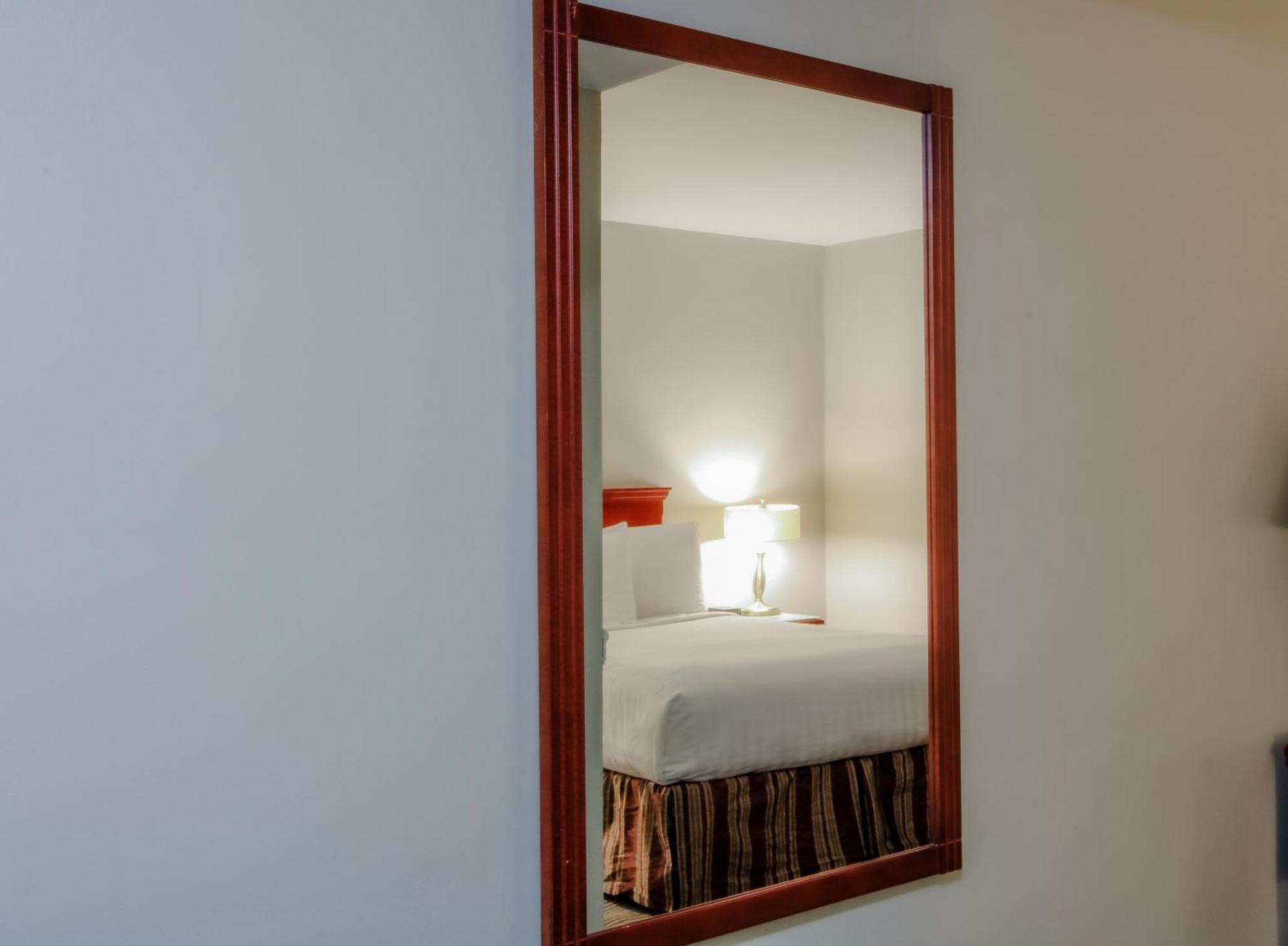 Scott'S Inn & Suites Kamloops Extérieur photo