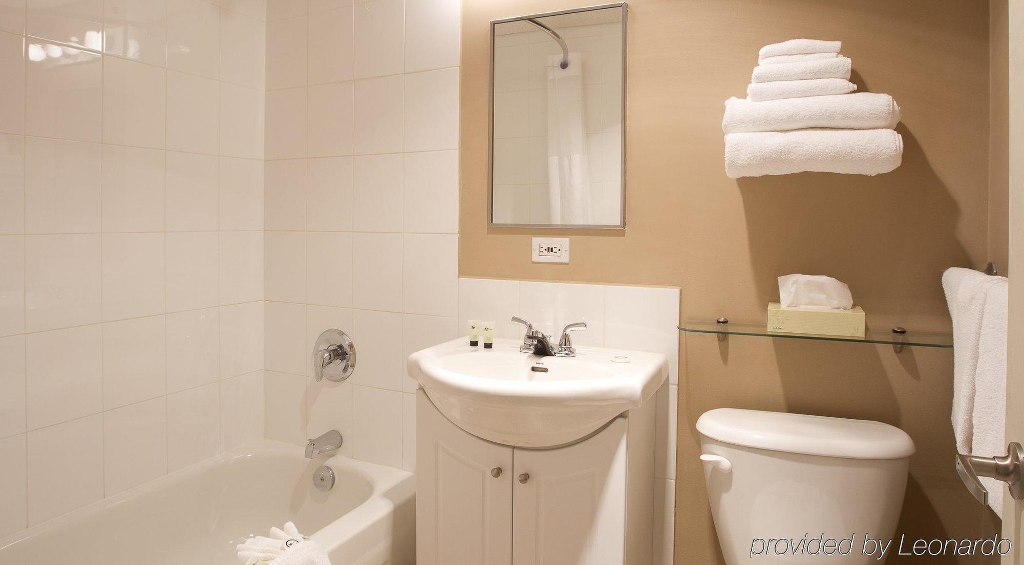 Scott'S Inn & Suites Kamloops Extérieur photo